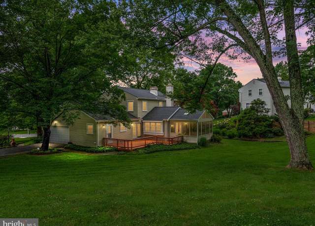 Property at 3729 Spring Falls Ct, Ellicott City, MD 21042, 4 beds, 2.5 baths