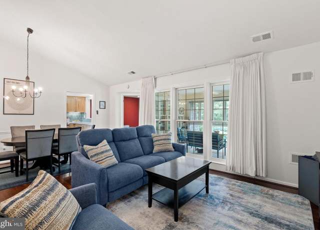Property at 5713 Brewer House Cir #302, Rockville, MD 20852, 2 beds, 2 baths