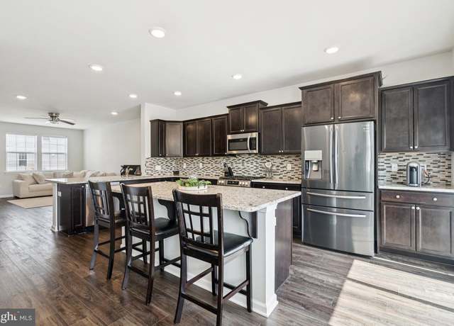 Property at 16 Naples Ln, Mount Laurel, NJ 08054, 3 beds, 3.5 baths
