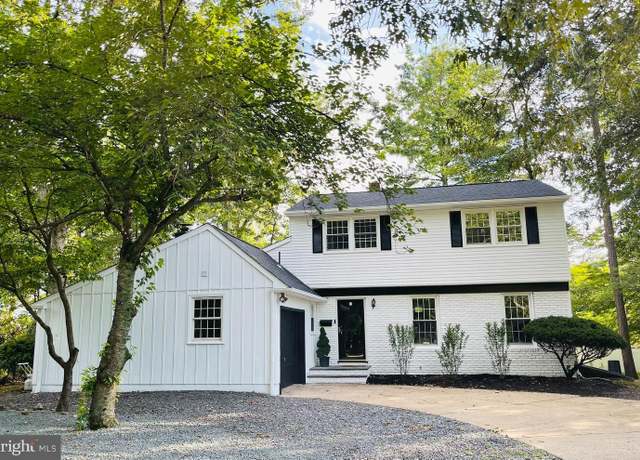 Property at 559 Florence Ave, Pitman, NJ 08071, 4 beds, 3 baths