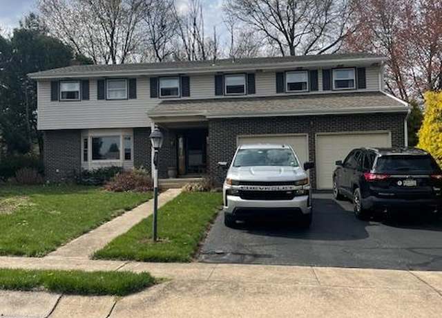 Property at 1628 Sherwood Rd, Reading, PA 19610, 6 beds, 3.5 baths