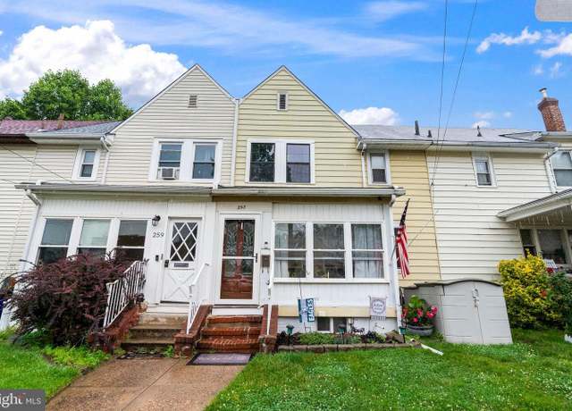 Property at 257 Cleveland St, Bristol, PA 19007, 3 beds, 1 bath