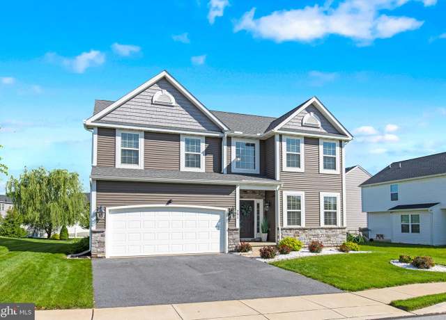 Property at 201 Mason Way, New Holland, PA 17557, 4 beds, 2.5 baths