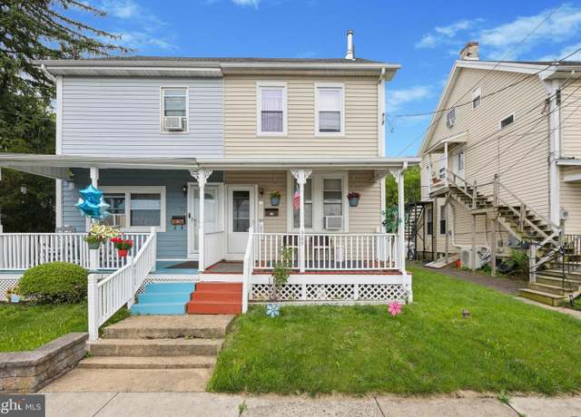 Property at 909 Walnut St, Lansdale, PA 19446, 3 beds, 1.5 baths