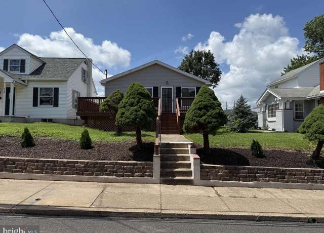 Property at 117 E Sixth St, Red Hill, PA 18076, 3 beds, 2 baths