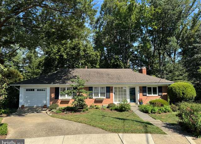 Property at 3818 N Ridgeview Rd, Arlington, VA 22207, 4 beds, 3 baths