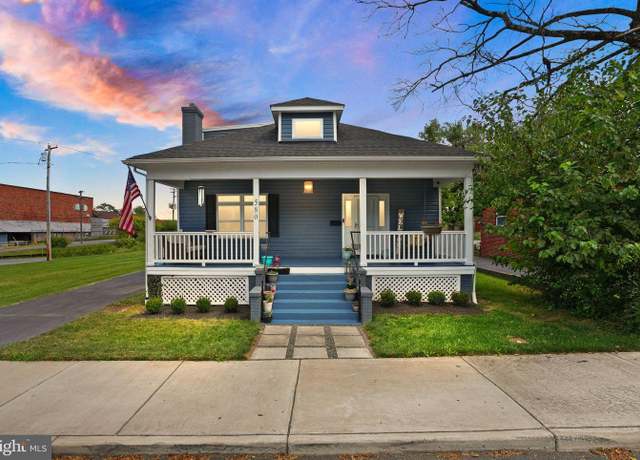 Property at 580 N Braddock St, Winchester, VA 22601, 4 beds, 2 baths