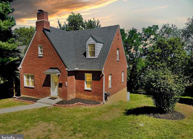 Property at 315 Villa Ave, Front Royal, VA 22630, 4 beds, 2 baths