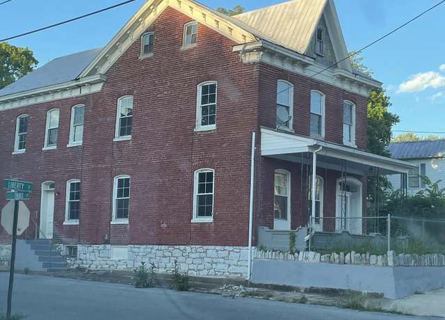 Property at 249 E Liberty St, Martinsburg, WV 25404, 4 beds, 1.5 baths