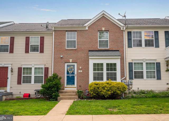Property at 16 Trevino Dr, Martinsburg, WV 25405, 3 beds, 3.5 baths