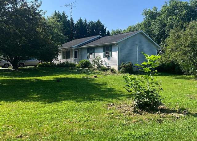 Property at 86 Spur Rd, Martinsburg, WV 25404, 4 beds, 2 baths