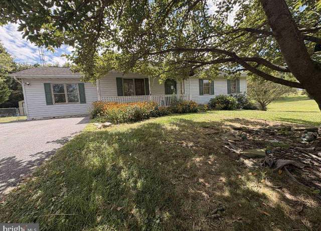 Property at 86 Spur Rd, Martinsburg, WV 25404, 4 beds, 2 baths