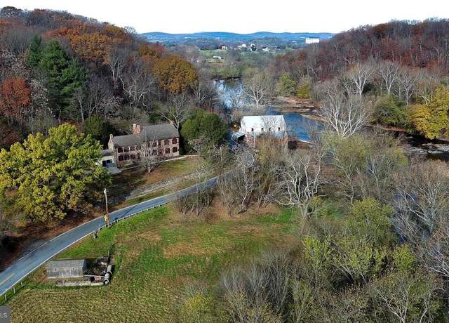 Property at 7119 Michaels Mill Rd, Buckeystown, MD 21717, 3 beds, 2.5 baths