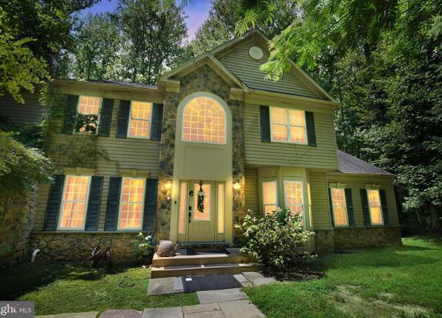 Property at 12016 Windsor Manor Rd, Upper Marlboro, MD 20772, 4 beds, 3.5 baths