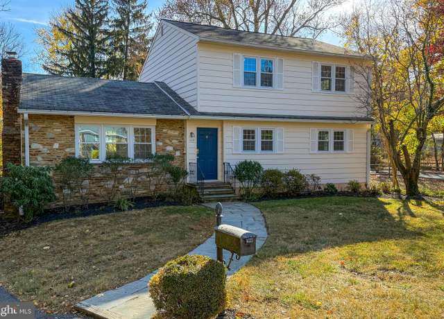 Property at 339 Hamilton Ave, Princeton, NJ 08540, 5 beds, 2.5 baths