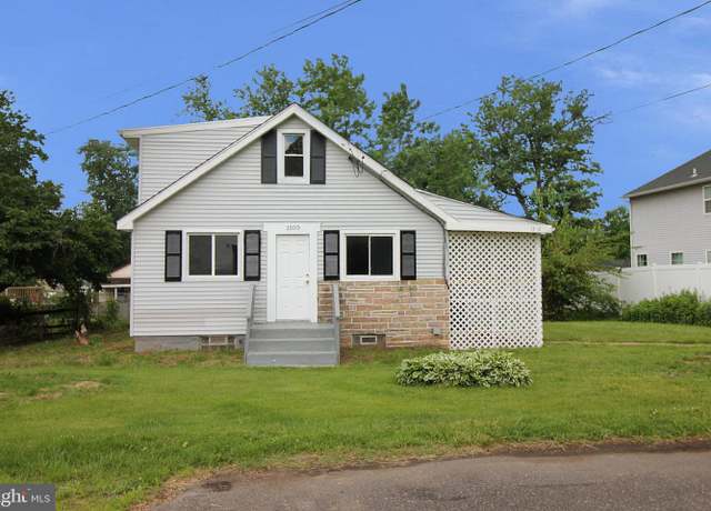 Property at 1300 Magnolia Ave, Croydon, PA 19021, 2 beds, 1.5 baths