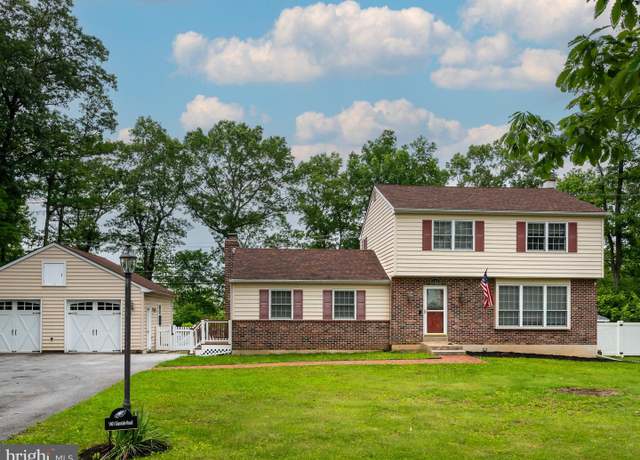 Property at 1401 Glenside Rd, Downingtown, PA 19335, 3 beds, 1.5 baths