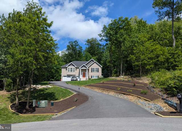 Property at 12748 Arielle Ln, Waynesboro, PA 17268, 4 beds, 3 baths