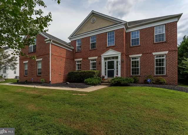 Property at 219 Paperbirch Dr, Collegeville, PA 19426, 4 beds, 3.5 baths