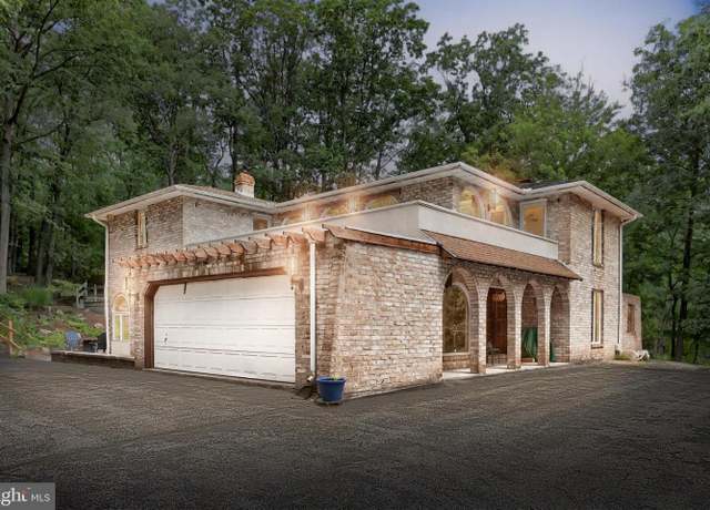 Property at 799 Laurel Woods Ln, Hanover, PA 17331, 4 beds, 3 baths