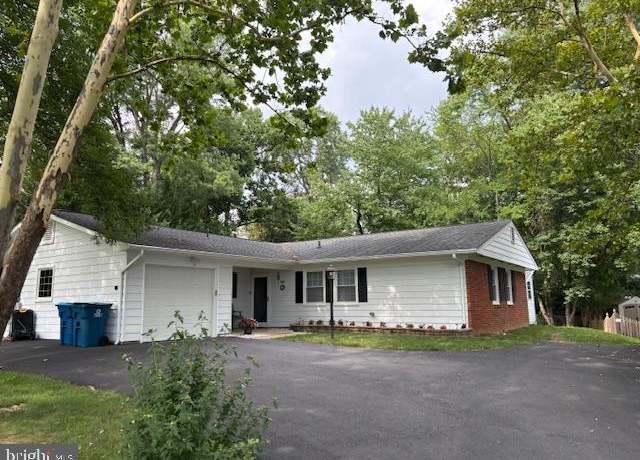 Property at 7219 Wickford Dr, Alexandria, VA 22315, 3 beds, 2 baths