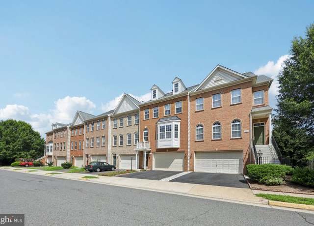 Property at 12582 Birkdale Way, Fairfax, VA 22030, 3 beds, 3.5 baths