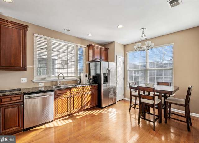 Property at 43905 Hickory Corner Ter #105, Ashburn, VA 20147, 2 beds, 2.5 baths