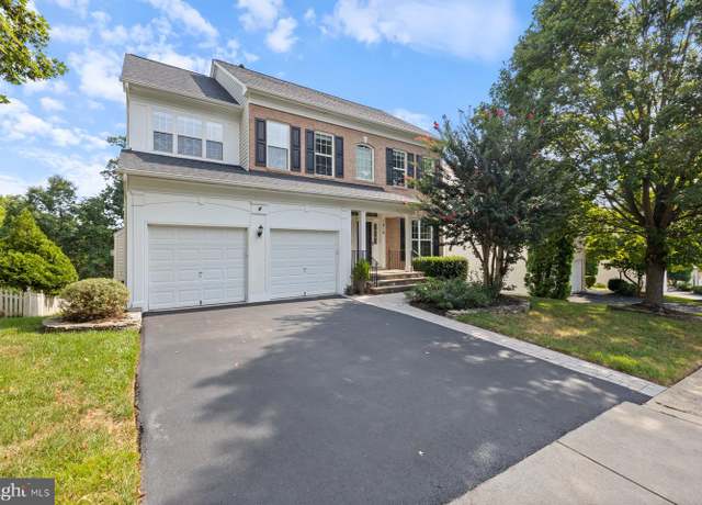 Property at 1616 Chickasaw Pl NE, Leesburg, VA 20176, 5 beds, 3.5 baths