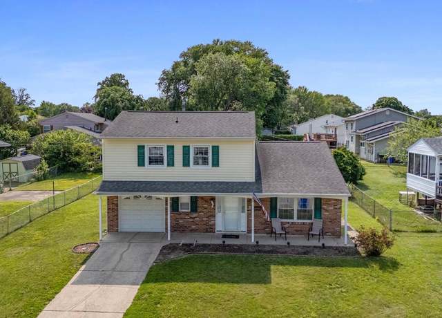 Property at 35 Gill Dr, Newark, DE 19713, 3 beds, 1.5 baths