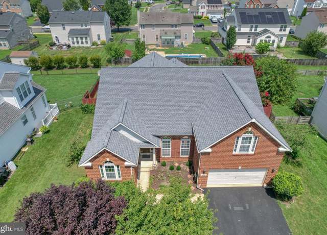Property at 135 Walnut St, Ridgely, MD 21660, 4 beds, 4 baths