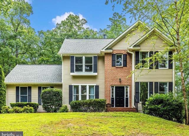 Property at 2990 Honeywood Dr, Mount Airy, MD 21771, 4 beds, 2.5 baths