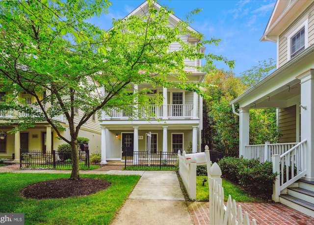 Property at 138 Lake St, Gaithersburg, MD 20878, 4 beds, 2.5 baths