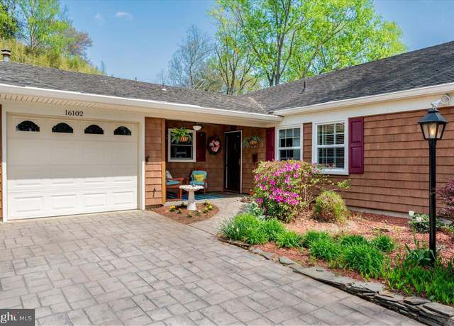Property at 16102 Philmont Ln, Bowie, MD 20716, 3 beds, 2 baths