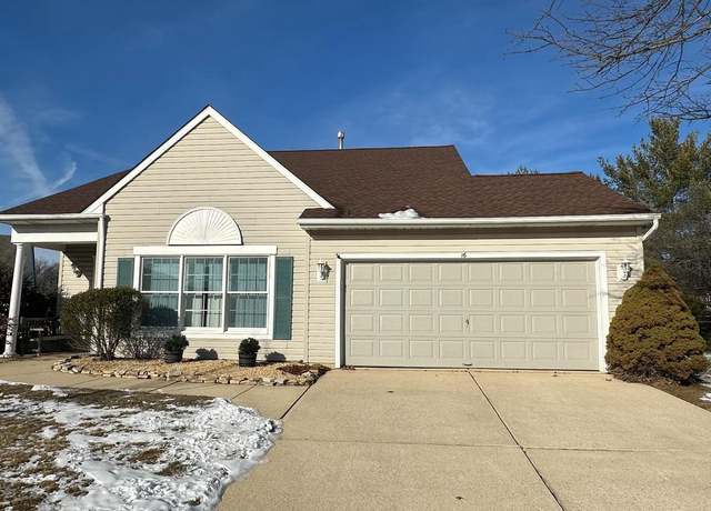 Property at 16 Briarwood Ct, Columbus, NJ 08022, 2 beds, 2 baths