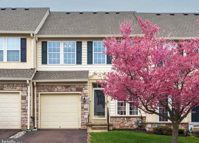 Property at 232 S Savanna Dr, Pottstown, PA 19465, 3 beds, 2.5 baths