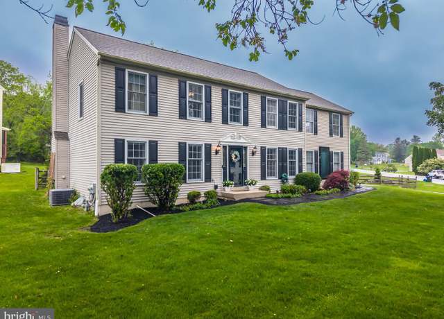 Property at 315 Tapestry Cir, Exton, PA 19341, 4 beds, 2.5 baths