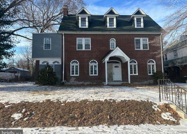 Property at 618 E 21st St, Chester, PA 19013, 4 beds, 1.5 baths