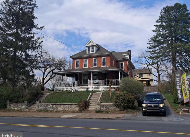 Property at 717--719 S Market St, Elizabethtown, PA 17022, 4 beds