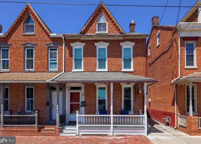 Property at 731 Locust St, Columbia, PA 17512, 4 beds, 1 bath