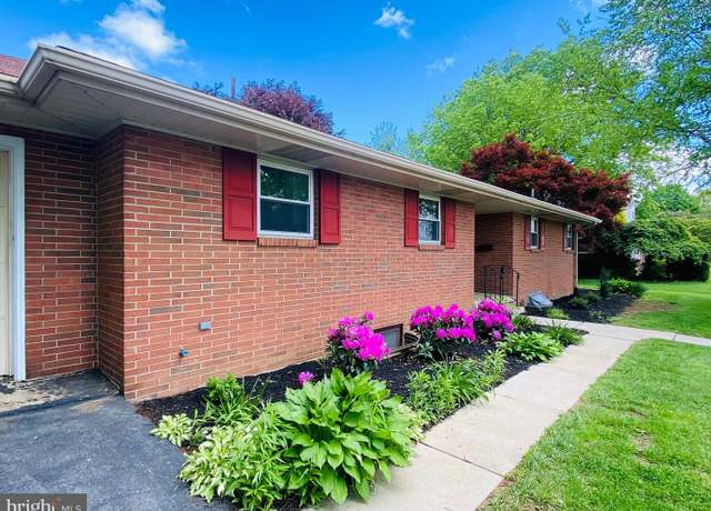 Property at 601 E Walnut St, Palmyra, PA 17078, 4 beds, 2.5 baths