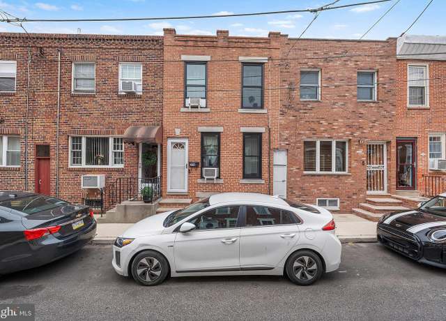Property at 206 Fernon St, Philadelphia, PA 19148, 2 beds, 1.5 baths