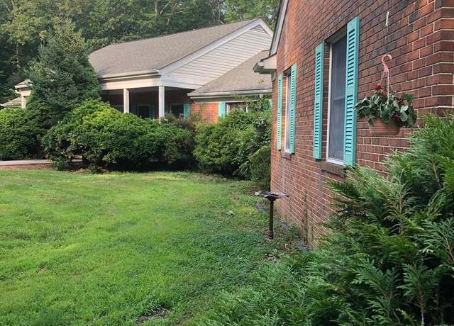 Property at 337 Carrsbrook Dr, Charlottesville, VA 22901, 4 beds, 2 baths