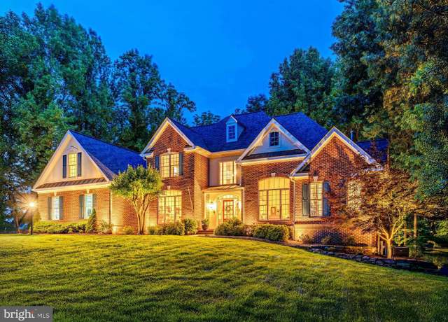 Property at 11709 Pine Tree Dr, Fairfax, VA 22033, 5 beds, 4.5 baths