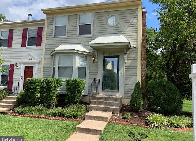 Property at 13210 Custom House Ct, Fairfax, VA 22033, 3 beds, 3.5 baths