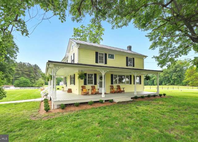 Property at 43225 Lucketts Rd, Leesburg, VA 20176, 4 beds, 1.5 baths