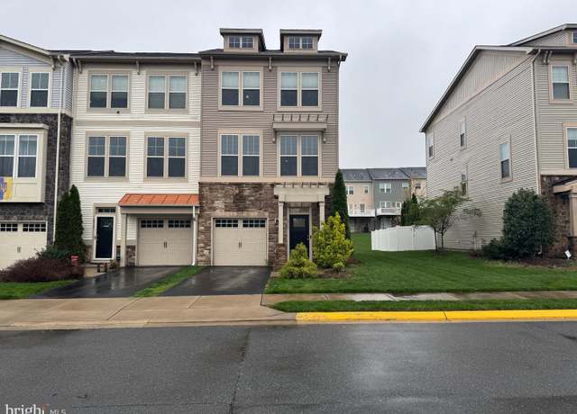 Property at 8937 Garrett Way, Manassas, VA 20112, 4 beds, 3.5 baths