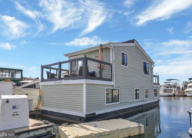 Property at 650 Wharf St SW Unit Z-01, Washington, DC 20024, 2 beds, 1 bath
