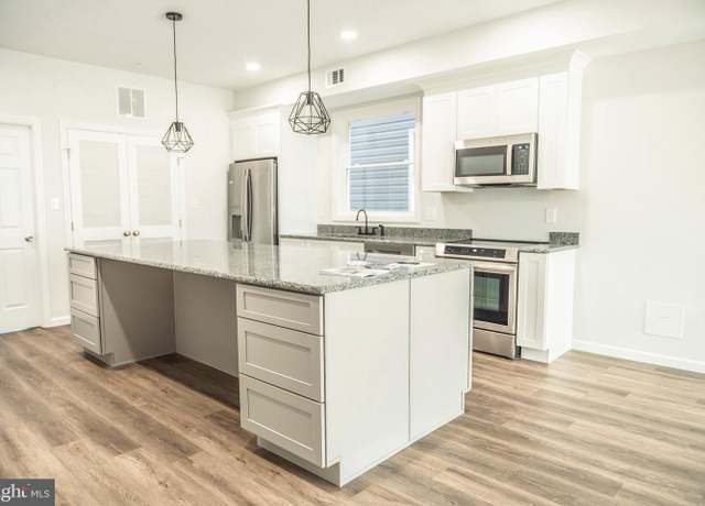 Property at 309 Arch St, Cumberland, MD 21501, 4 beds, 3 baths