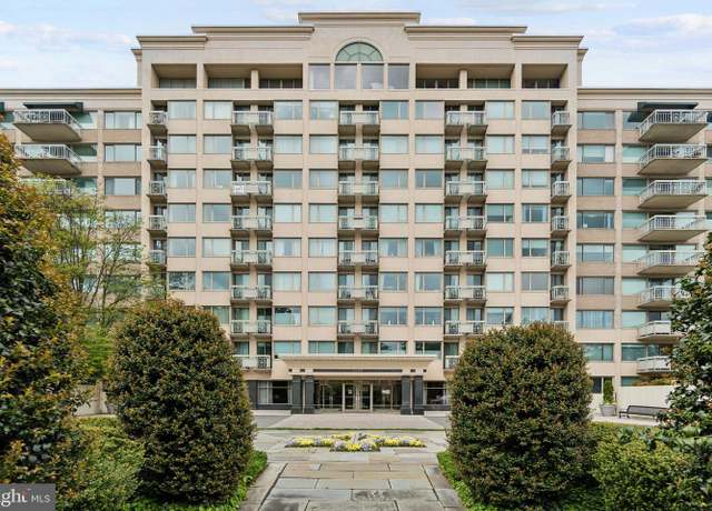 Property at 5450 Whitley Park Ter #912, Bethesda, MD 20814, 2 beds, 2.5 baths
