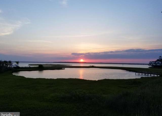 Property at 5401 Coastal Hwy #306, Ocean City, MD 21842, 3 beds, 3 baths